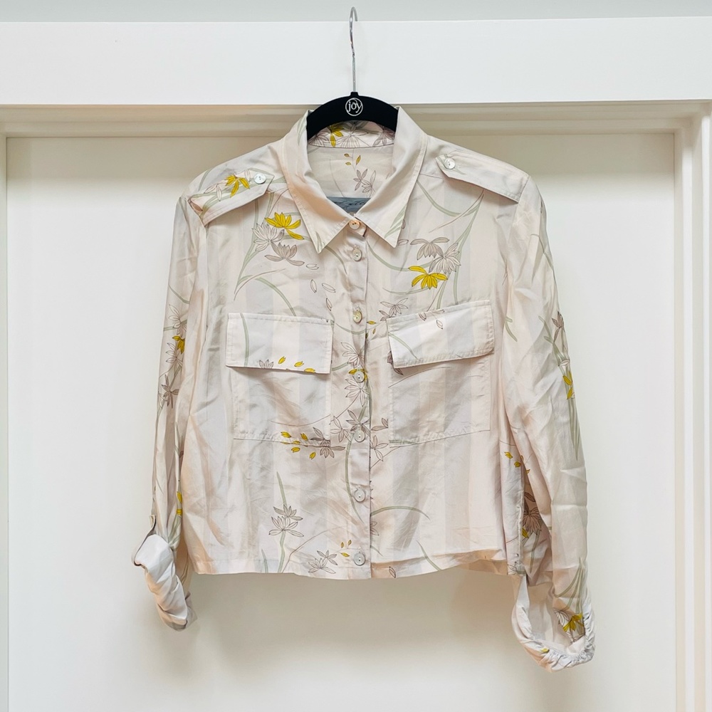 Raquel Allegra Women's Cropped Button Down Top - Picture 2 of 10